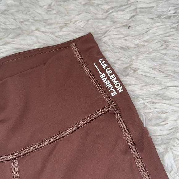 Lululemon Stronger as One High-Rise Short 8" *lululemon X Barrys Red Dust - Picture 2 of 7